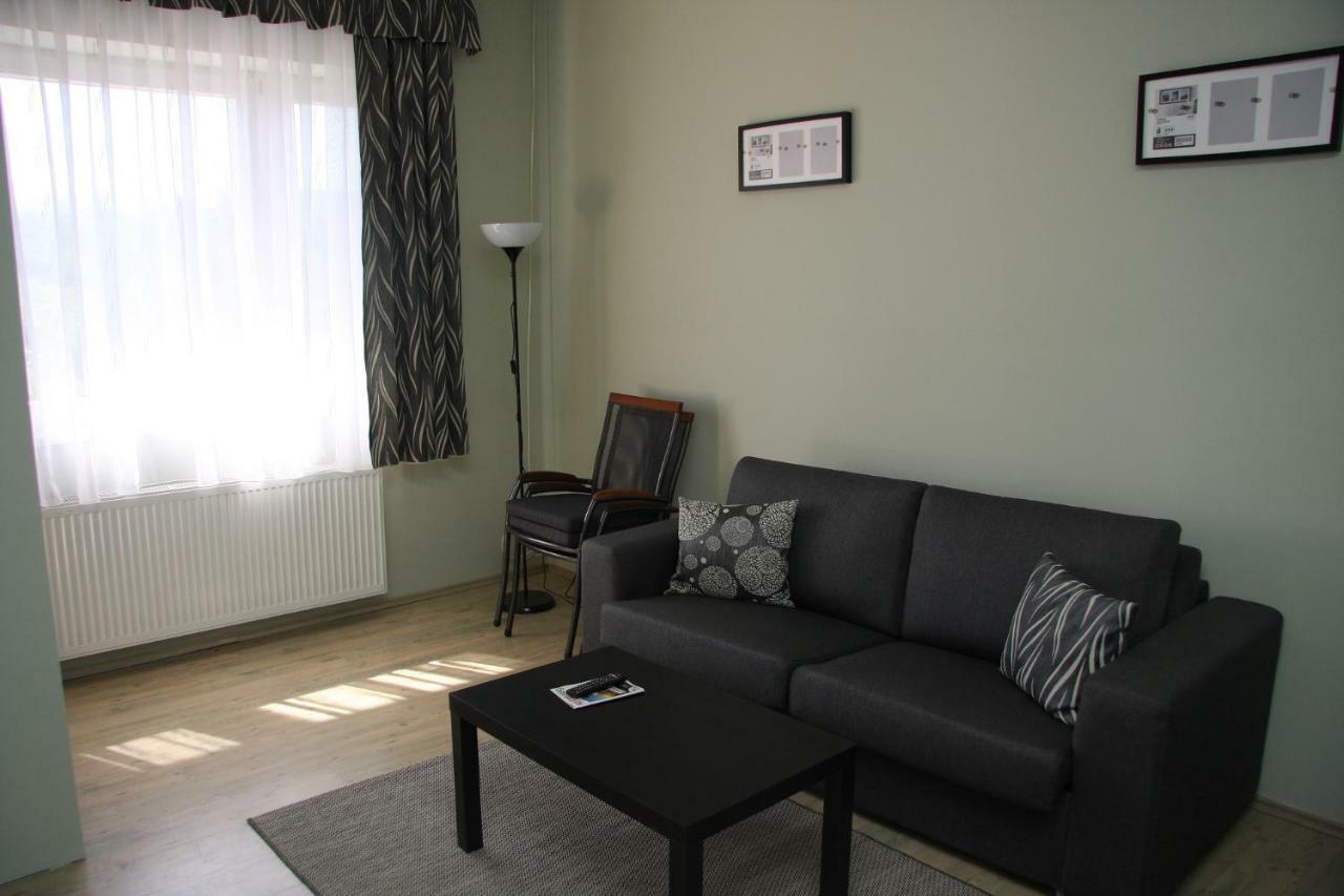 Villa Maria Apartman Мисколк Екстериор снимка